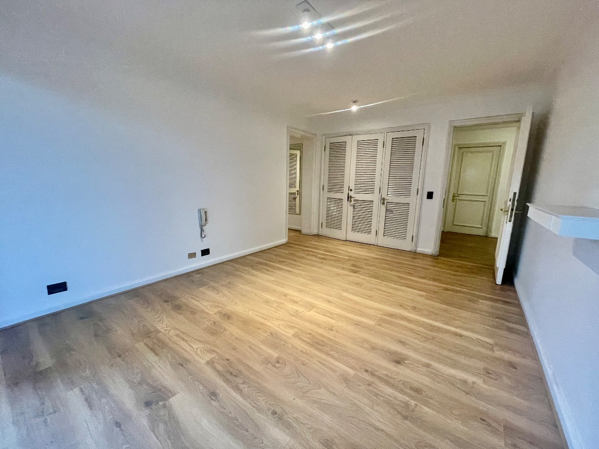 Venta Departamento SP 3D en suite Walk-in cl&oacute;set 5B 3E 2B Parque Bicentenario - Vitacura