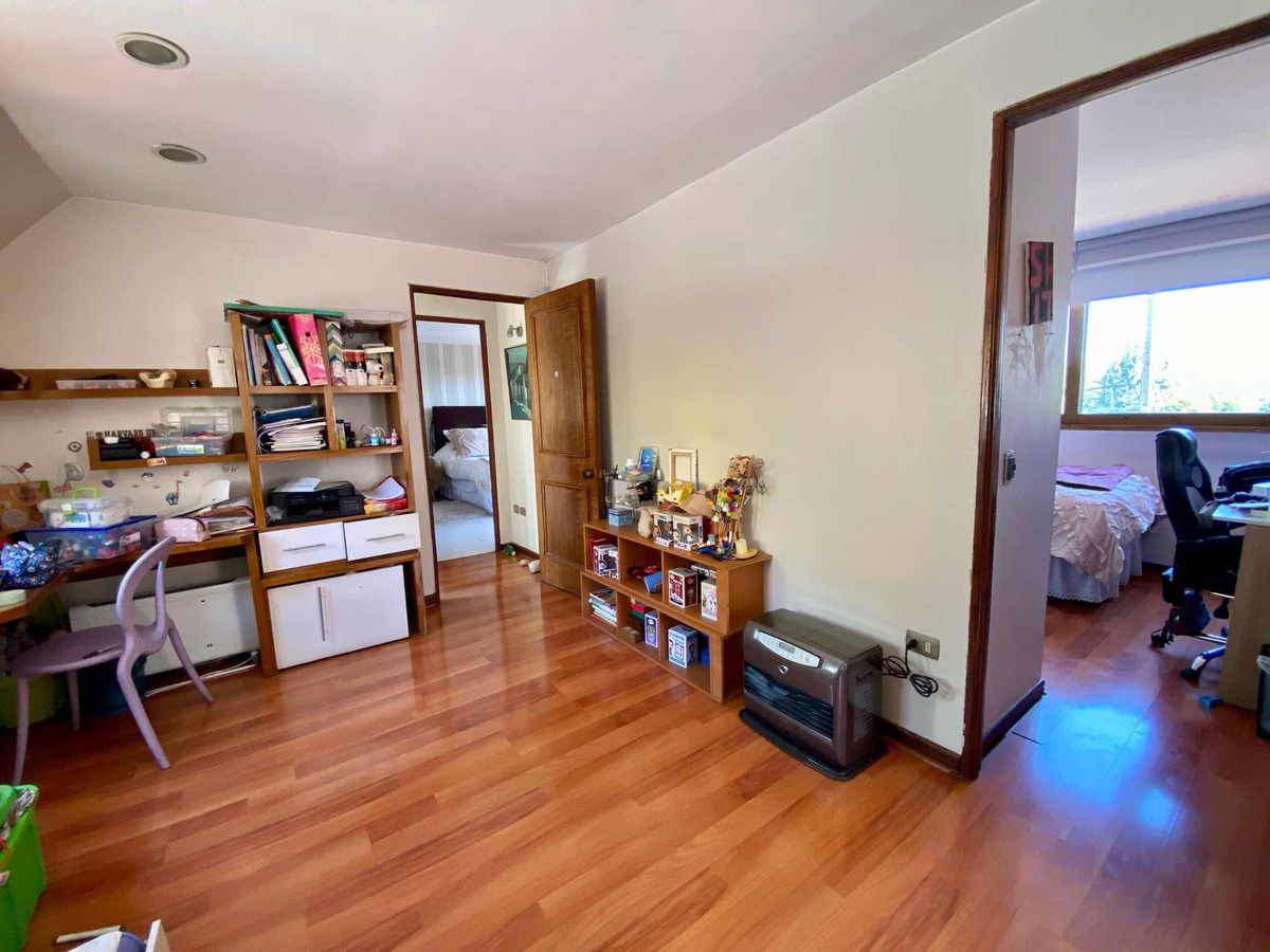 Arriendo Casa 5D 3B 2E Los Dominicos - Las Condes