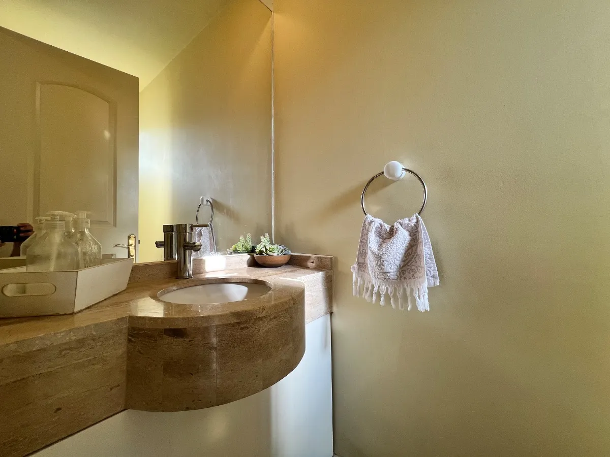 Venta Casa NO 5D WI cl&oacute;set Suite 4B 2E 1Bd La Dehesa - Lo Barnechea