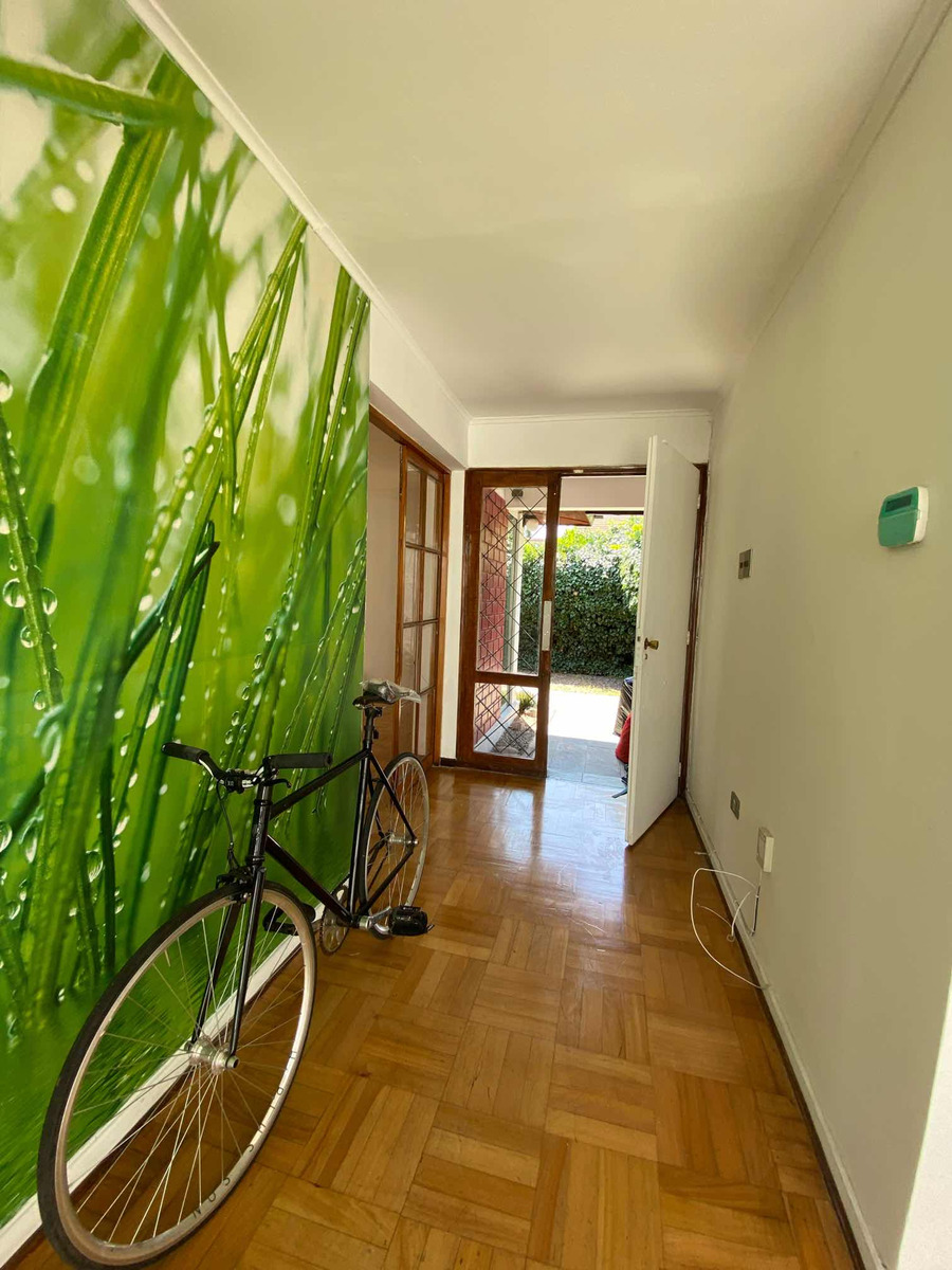 Arriendo Casa 4D 3B 2E 1B Troncos Viejos - La Reina