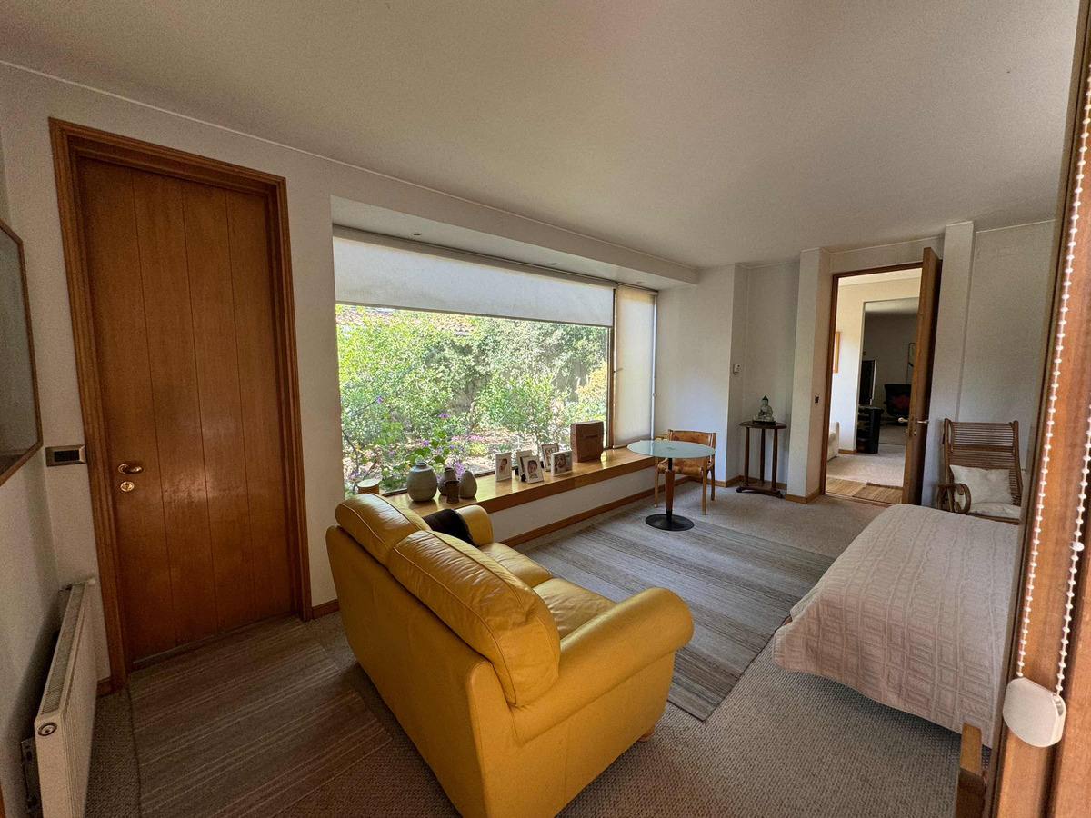 Venta Casa NO 5D 5B 8E 1B Los Dominicos - Las Condes