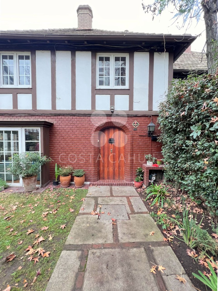 Venta Casa SO 4D en suite 4B 2E Metro Escuela Militar - Las Condes