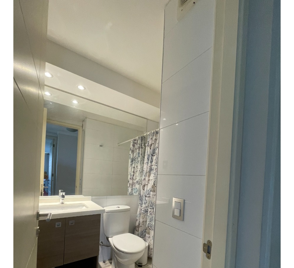 Arriendo Departamento 2D Parque Arauco - Las Condes