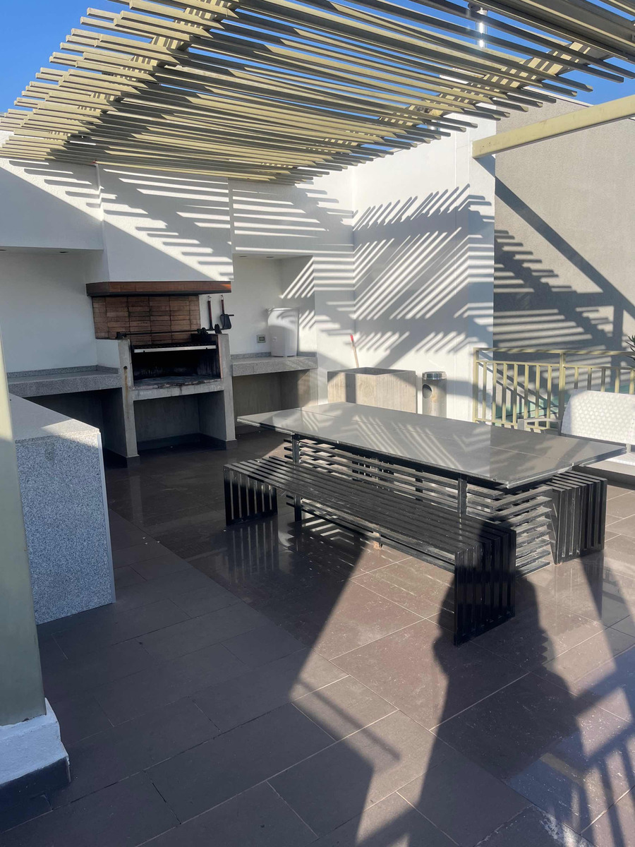 Arriendo Departamento 2D Metro Hernando de Magallanes - Las Condes