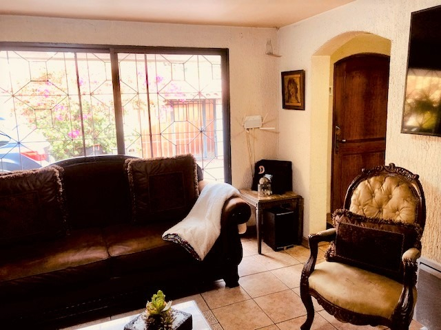 Arriendo Casa 3D Rotonda Atenas - Las Condes