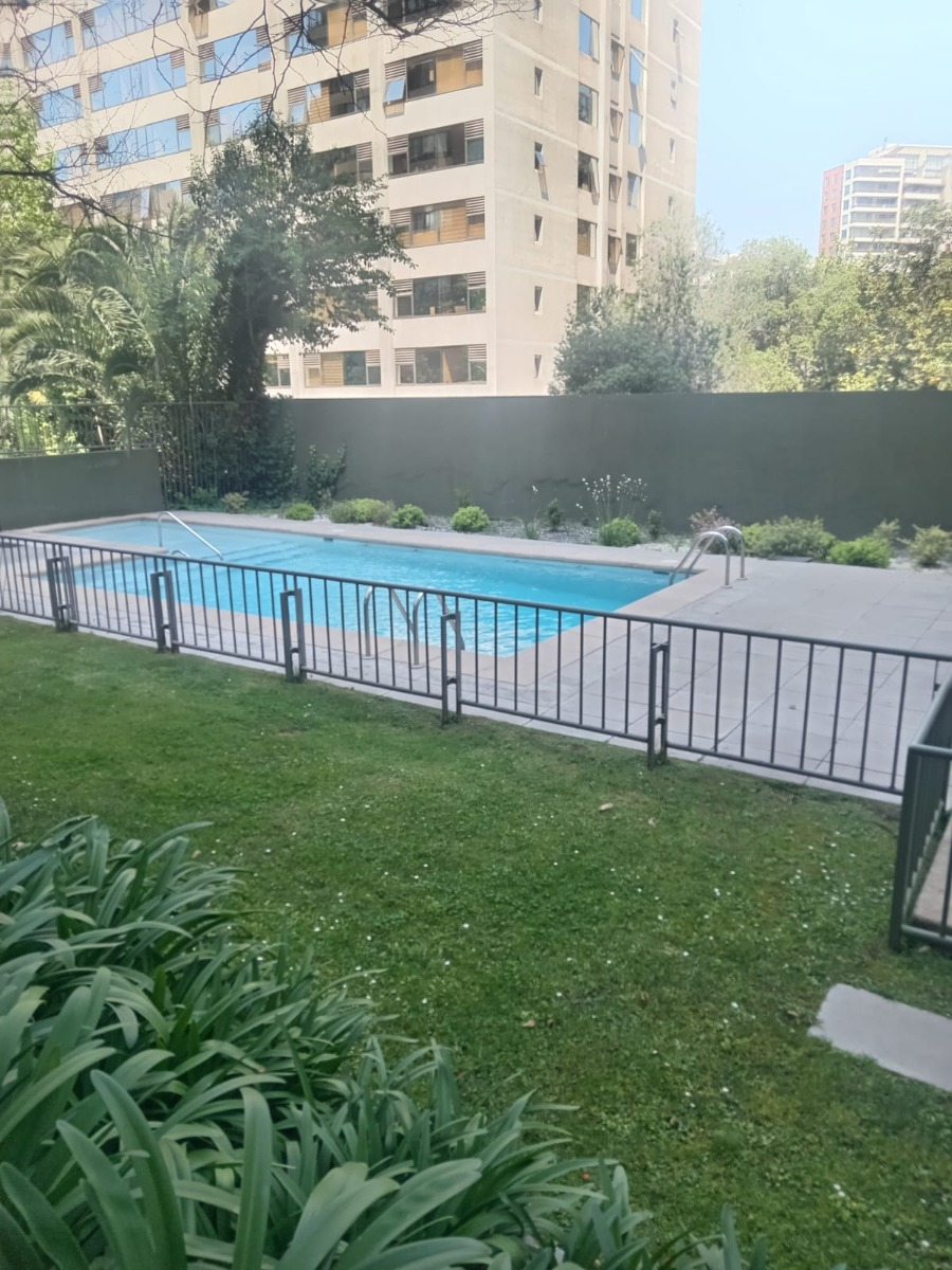 Arriendo Departamento NO 2D en suite Walk-in cl&oacute;set 2B 1E 1B Nueva Las Condes - Las Condes