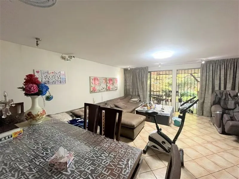 Venta Casa NO 5D WI cl&oacute;set Suite 4B 4E 1Bd Nuestra Se&ntilde;ora del Rosario - Vitacura