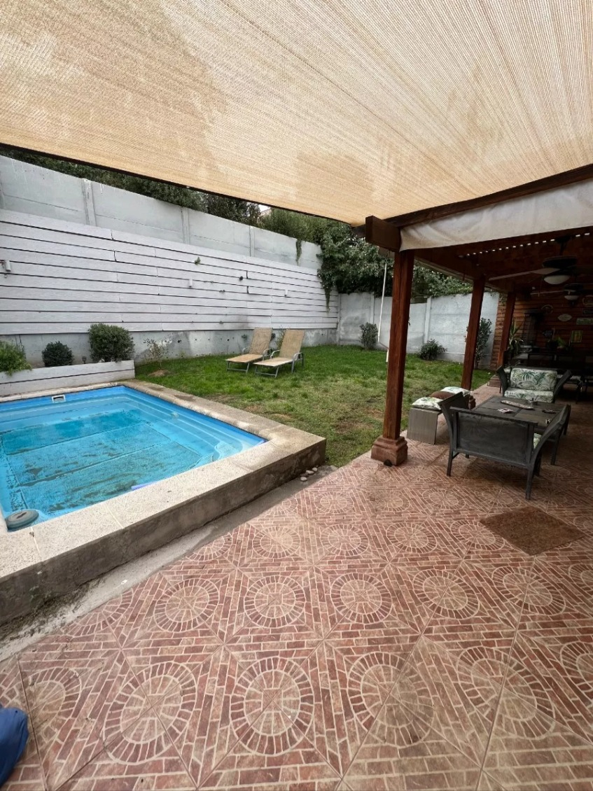 Arriendo Casa SP 5D en suite Walk-in cl&oacute;set 4B 4E La Dehesa - Lo Barnechea