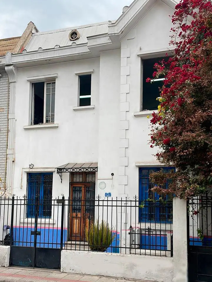 Arriendo Casa 8D 4B 1B Plaza Italia - Providencia
