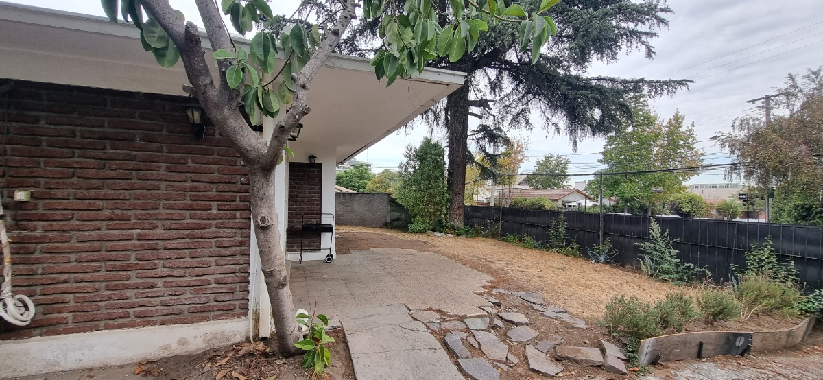 Arriendo Casa 4D 2B 2E 1B Alto Las Condes - Las Condes