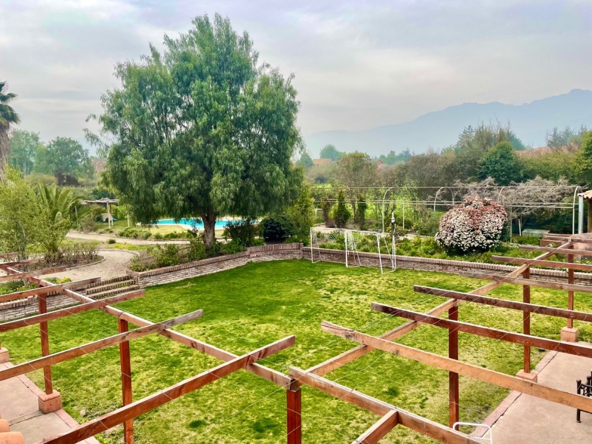 Venta Casa NP 5D en suite Walk-in cl&oacute;set 6B 10E 1B Chicureo - Colina