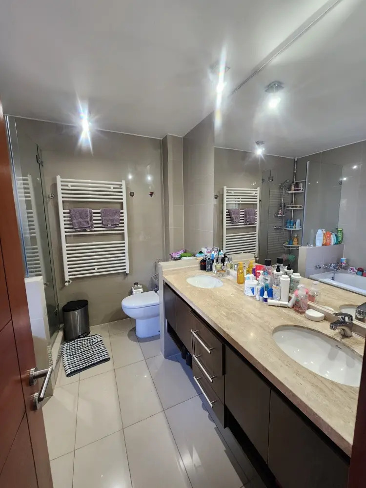 Arriendo Casa NP 5D Walk-in cl&oacute;set 4B 3E 1B San Carlos de Apoquindo - Las Condes