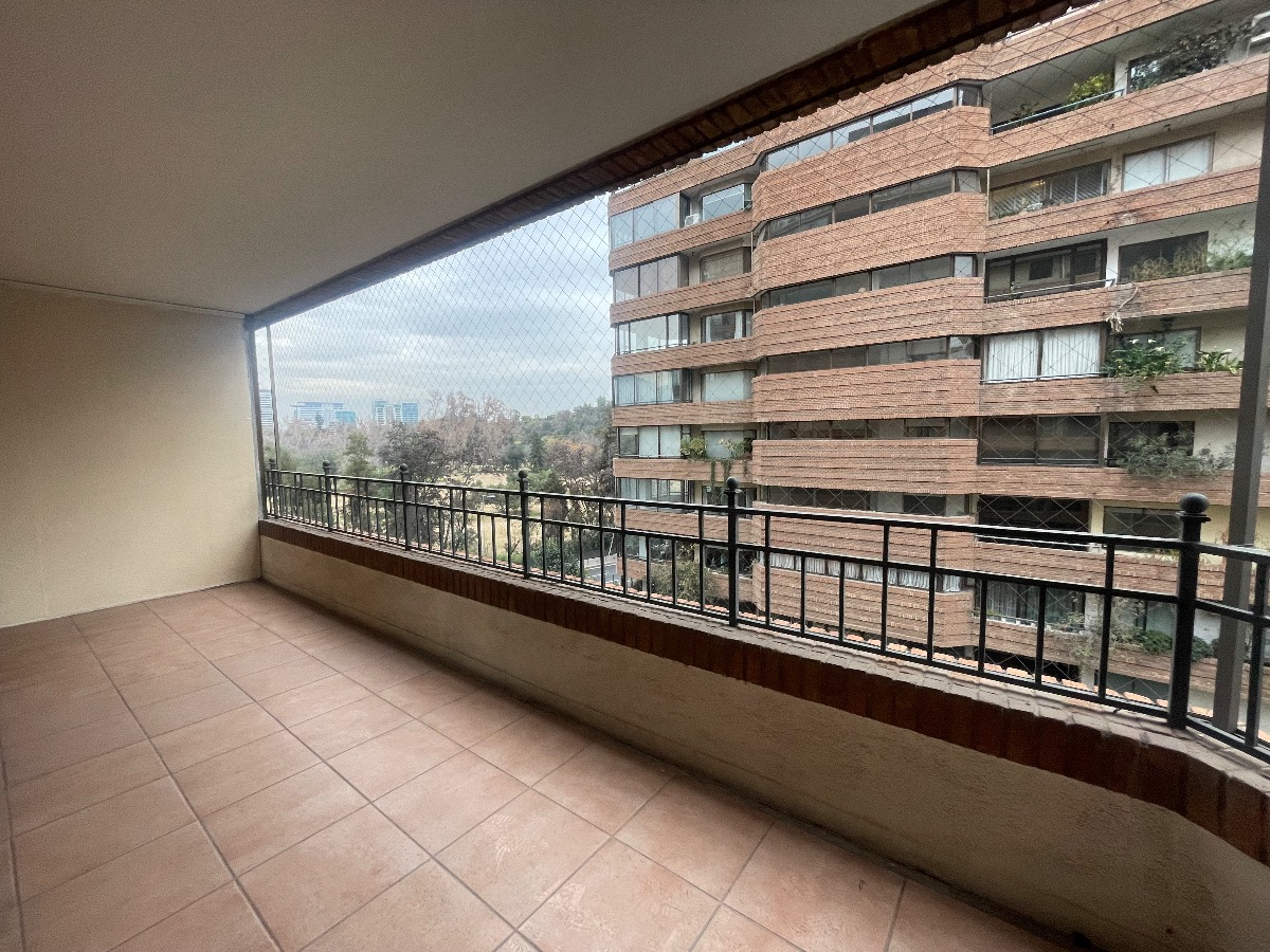 Venta Departamento SP 3D en suite Walk-in cl&oacute;set 5B 3E 2B Parque Bicentenario - Vitacura