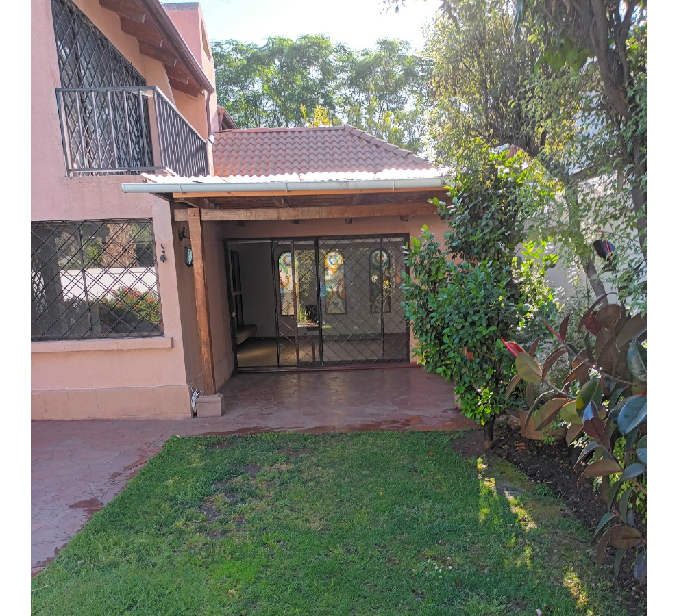 Arriendo Casa 4D La Llaver&iacute;a - Vitacura