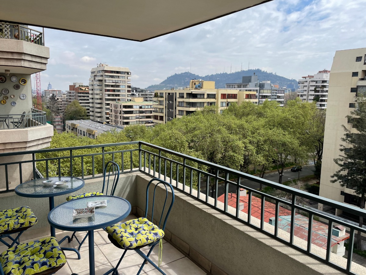 Venta Departamento NO 3D en suite Walk-in cl&oacute;set 2B 4E 1B Los Leones - Providencia