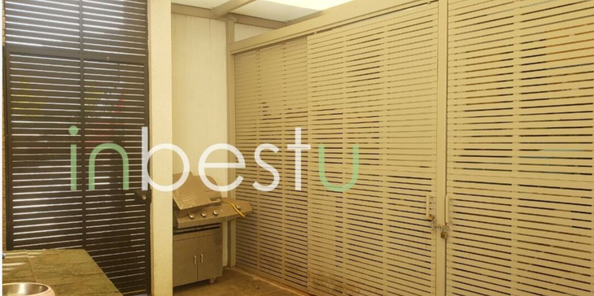 Venta Casa NP 7D en suite Walk-in cl&oacute;set 6B 8E 1B Santa Mar&iacute;a de Manquehue - Vitacura