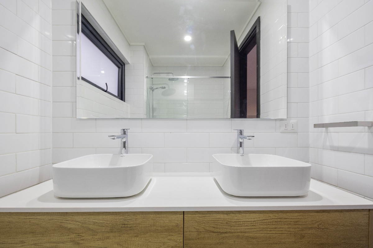 Arriendo Casa NO 6D en suite Walk-in cl&oacute;set 4B 2E 1B Barrio El Golf - Las Condes