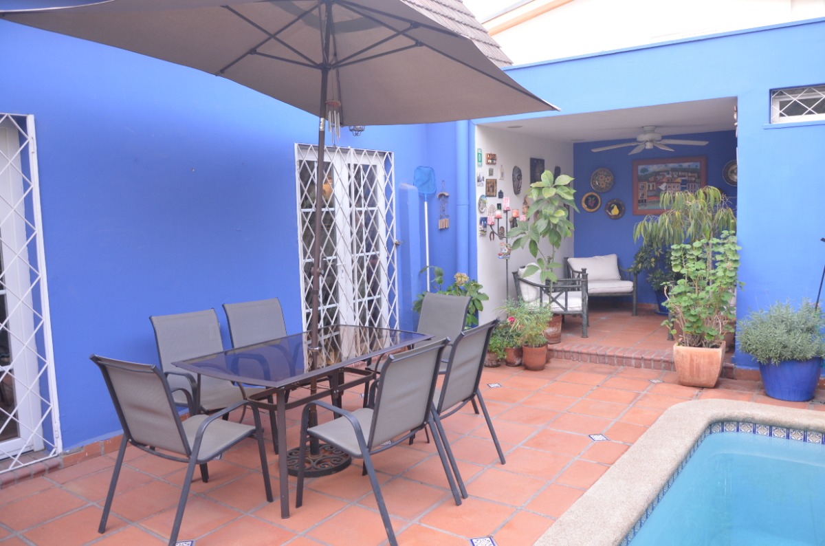 Arriendo Casa NOSP 4D 3B 1E 1B Barrio El Golf - Las Condes