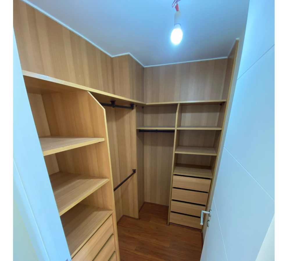 Arriendo Departamento NO 2D 2B 1E 1B Barrio El Golf - Las Condes