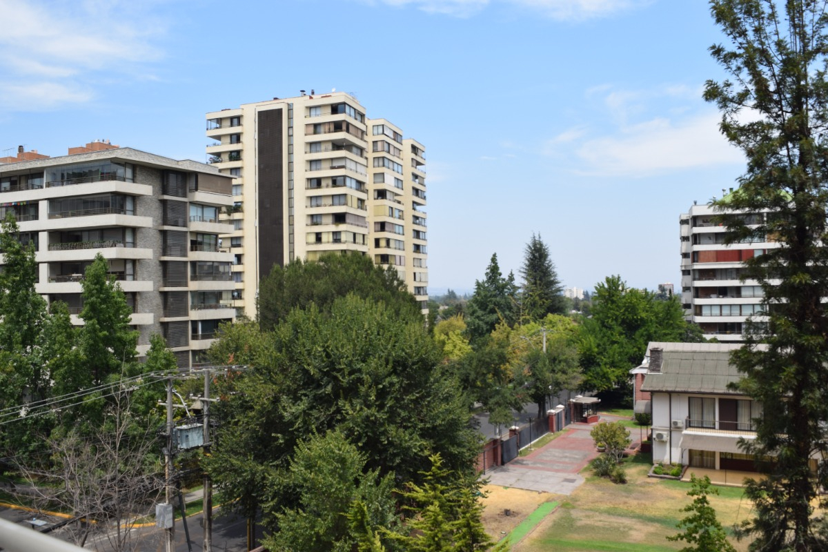 Arriendo Departamento N 4D en suite 4B 1E 1B Rotonda Atenas - Las Condes