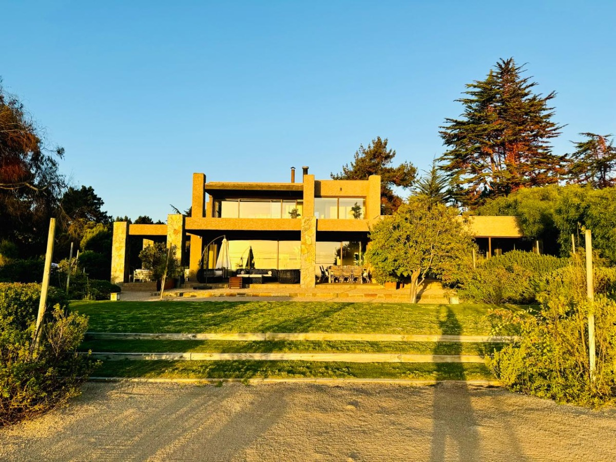 Venta Casa NP 4D en suite Walk-in cl&oacute;set 5B 15E 2B Cantagua de Cachagua - Zapallar