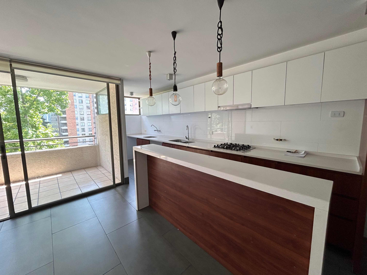 Arriendo Departamento 2D Alto Las Condes - Las Condes