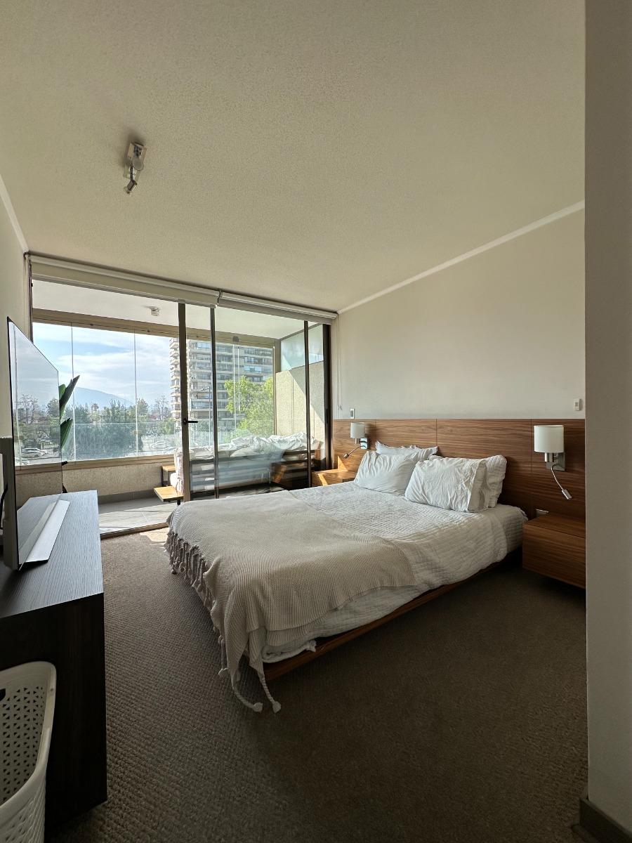 Arriendo Departamento 2D en suite Walk-in cl&oacute;set 2B 1E 1B Los Dominicos - Las Condes