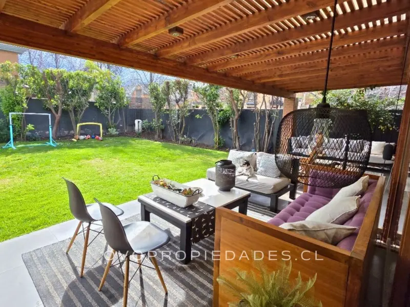 Venta Casa O 4D  5B 2E 2Bd La Dehesa - Lo Barnechea