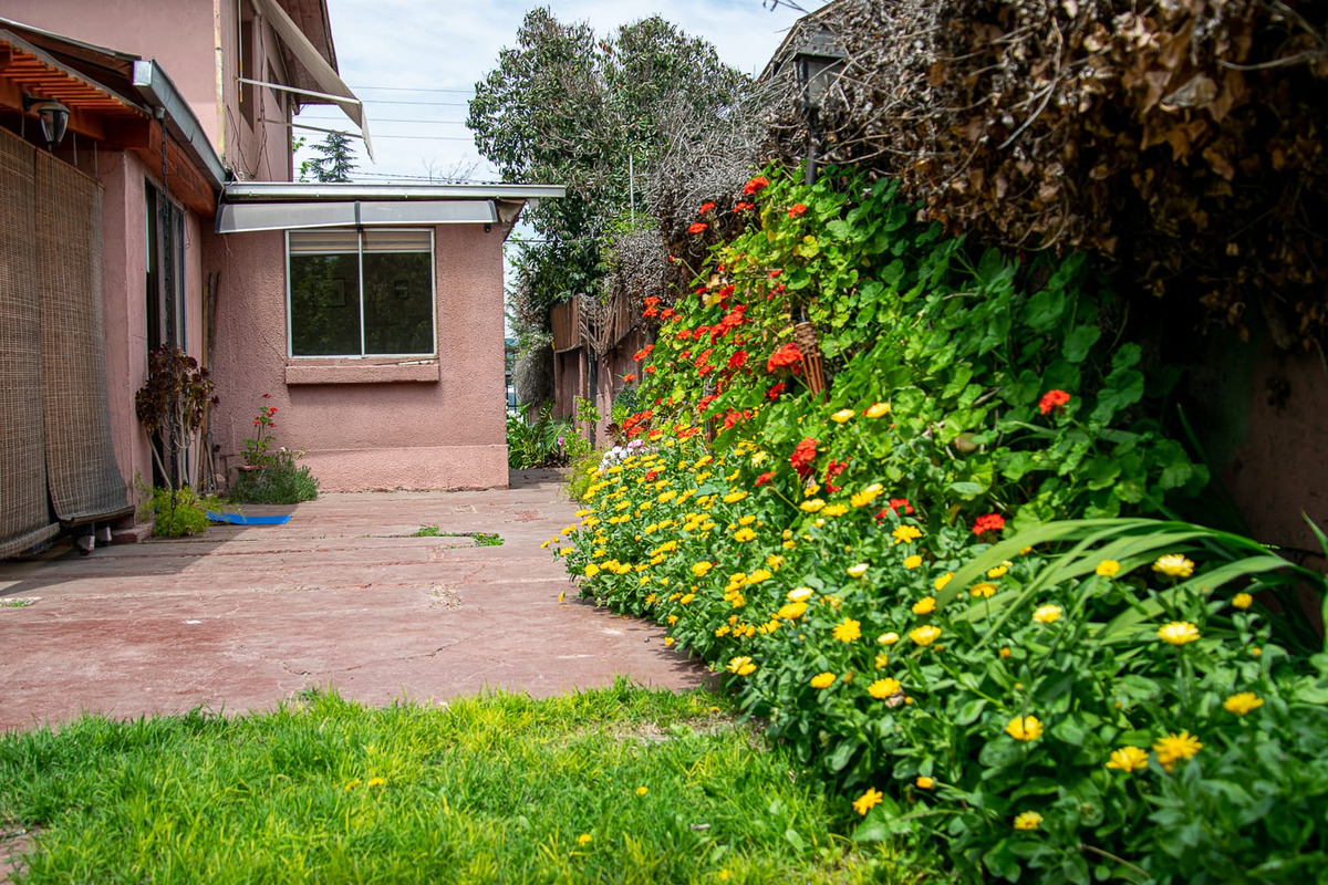 Venta Casa 4D 2B 1E Nuestra Se&ntilde;ora del Rosario - Vitacura