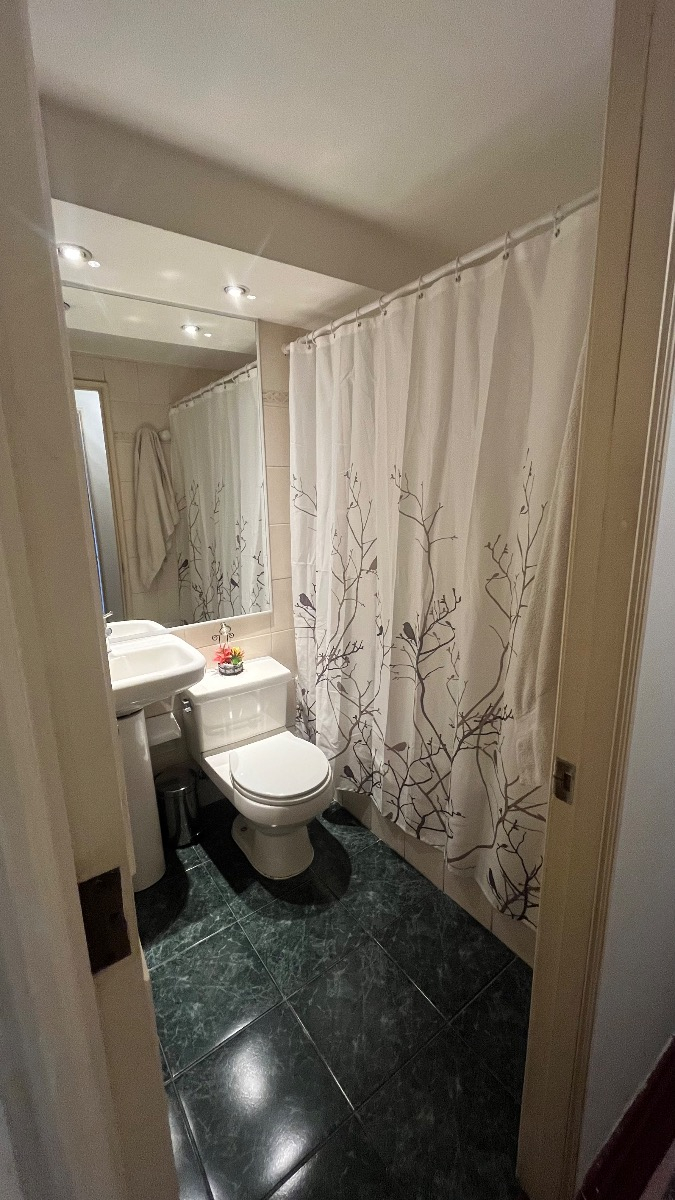 Arriendo Departamento SO 2D en suite Walk-in cl&oacute;set 2B 1E 1B Barrio El Golf - Las Condes