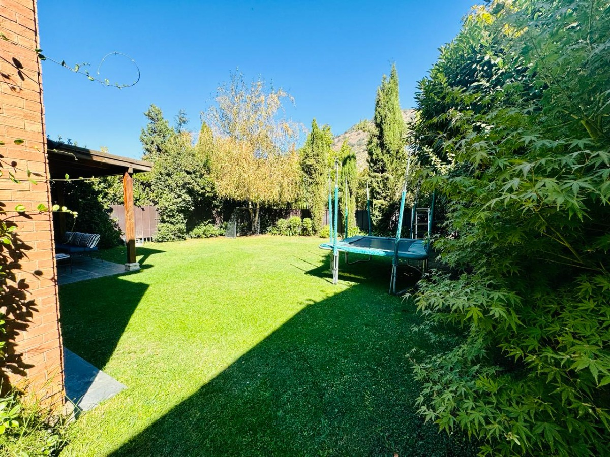 Venta Casa NP 5D en suite Walk-in cl&oacute;set 4B 3E 1B Los Trapenses - Lo Barnechea