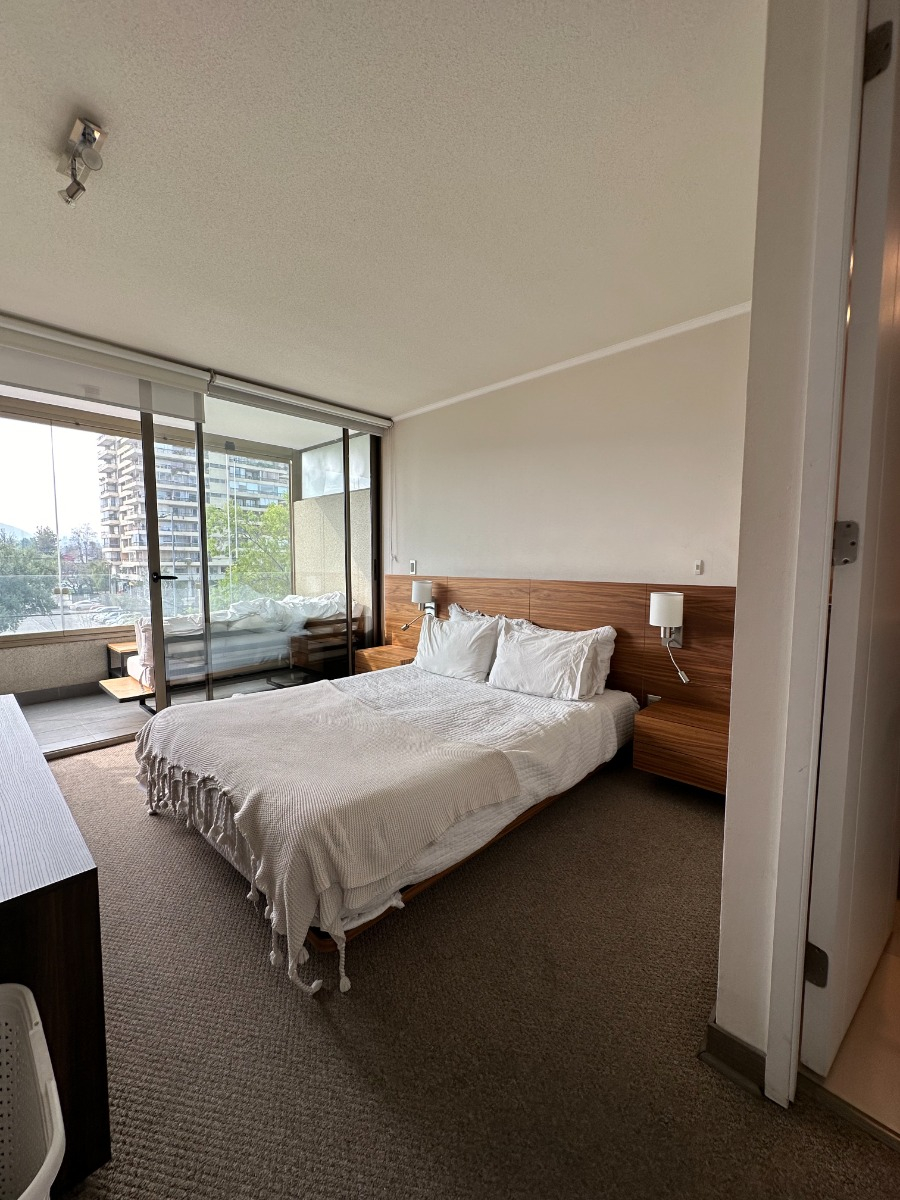 Arriendo Departamento 2D en suite Walk-in cl&oacute;set 2B 1E 1B Los Dominicos - Las Condes