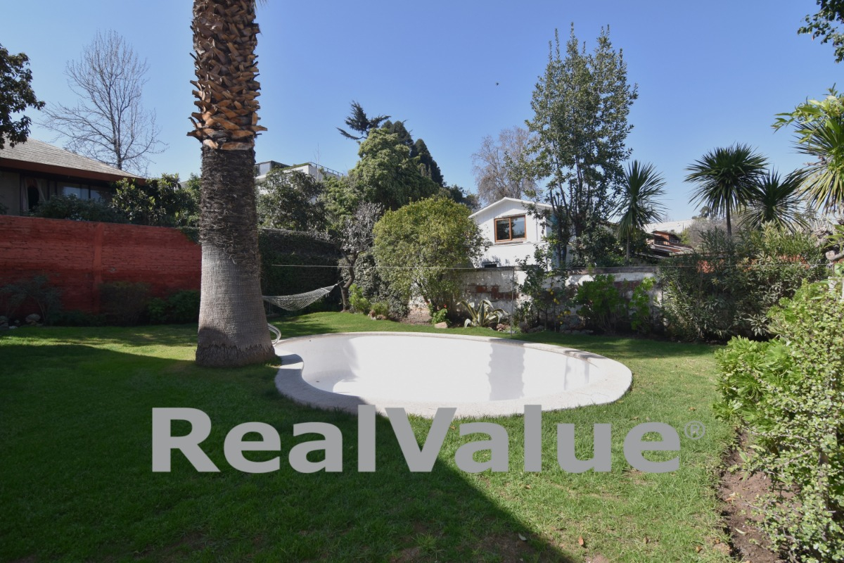 Venta Casa NOSP 5D en suite 3B 2E 1B Los Dominicos - Las Condes