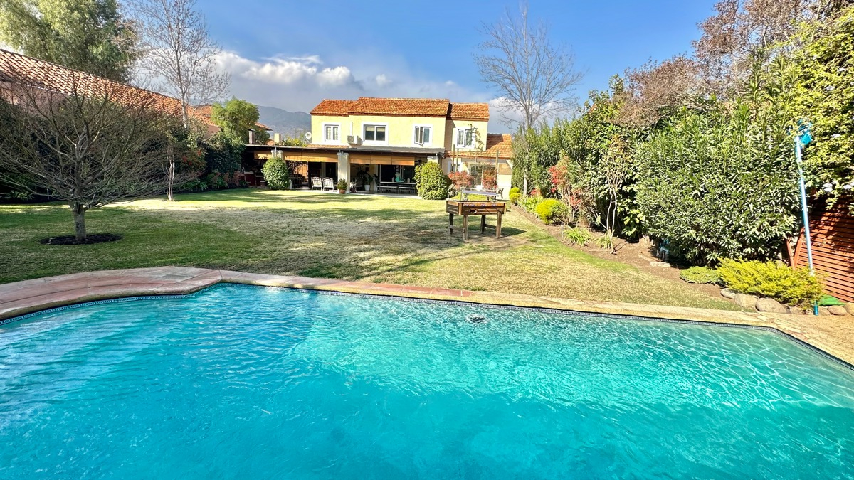 Venta Casa N 5D en suite Walk-in cl&oacute;set 5B 2E Chicureo - Colina