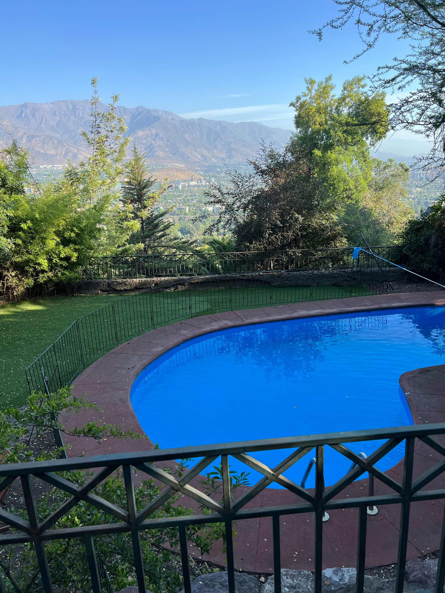 Venta Casa 5D 4B 8E Lo Curro - Vitacura