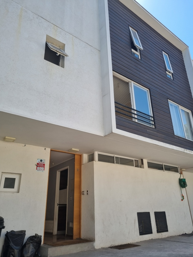 Venta Casa 4D 3B 1E Plaza Ega&ntilde;a - &Ntilde;u&ntilde;oa