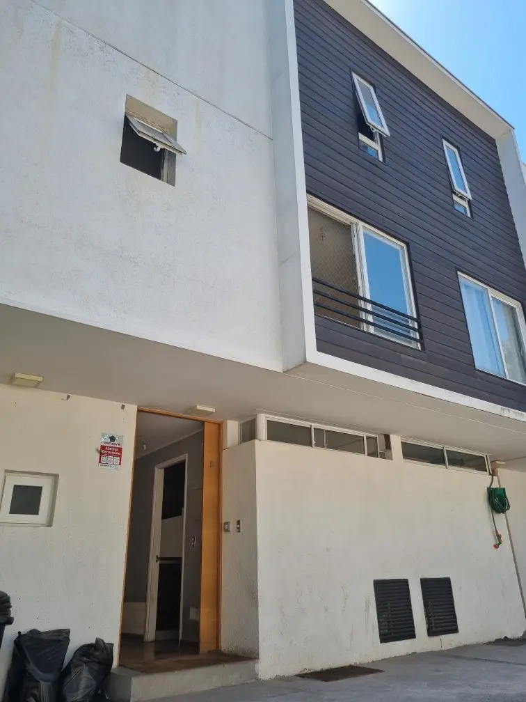 Venta Casa 4D 3B 1E Plaza Ega&ntilde;a - &Ntilde;u&ntilde;oa