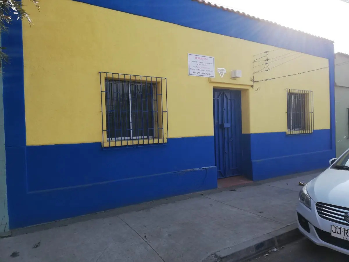 Bodega O Local Industrial Con Trifasica Sector Vivaceta