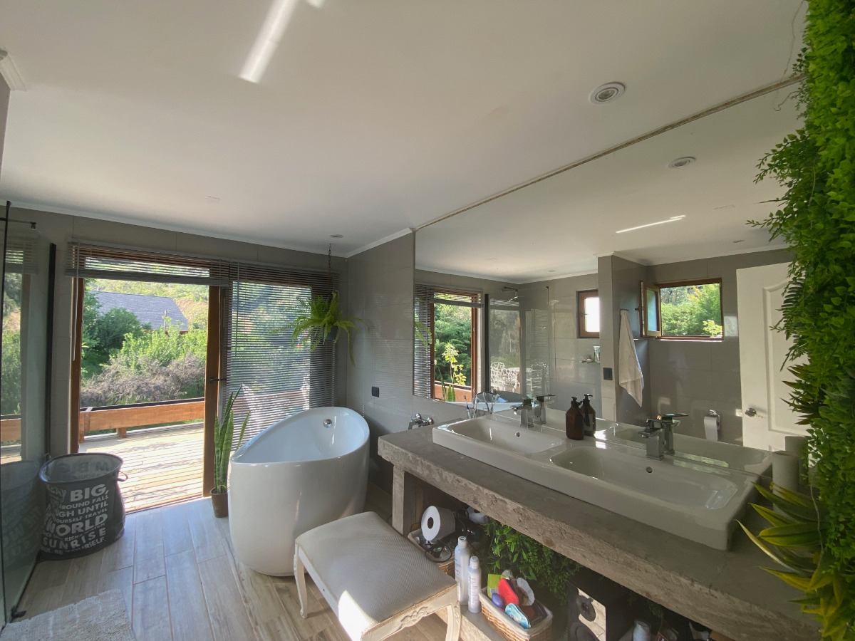 Arriendo Casa NO 5D en suite Walk-in cl&oacute;set 4B 6E 1B El Array&aacute;n - Lo Barnechea