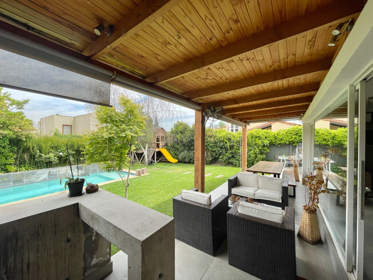 Venta Casa P 6D en suite Walk-in cl&oacute;set 4B 2E 1B La Reina Alta - La Reina