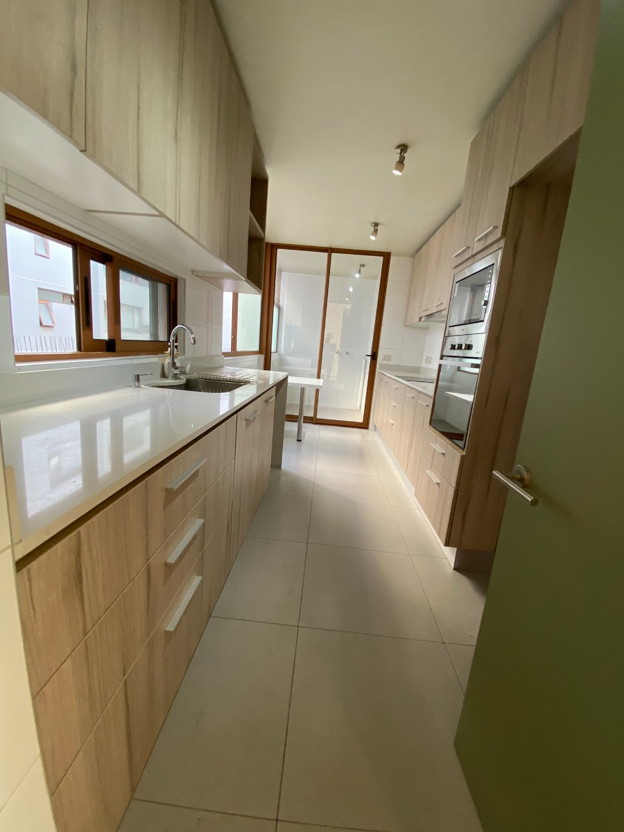 Arriendo Departamento SP 3D en suite Walk-in cl&oacute;set 3B 2E 1B Los Dominicos - Las Condes