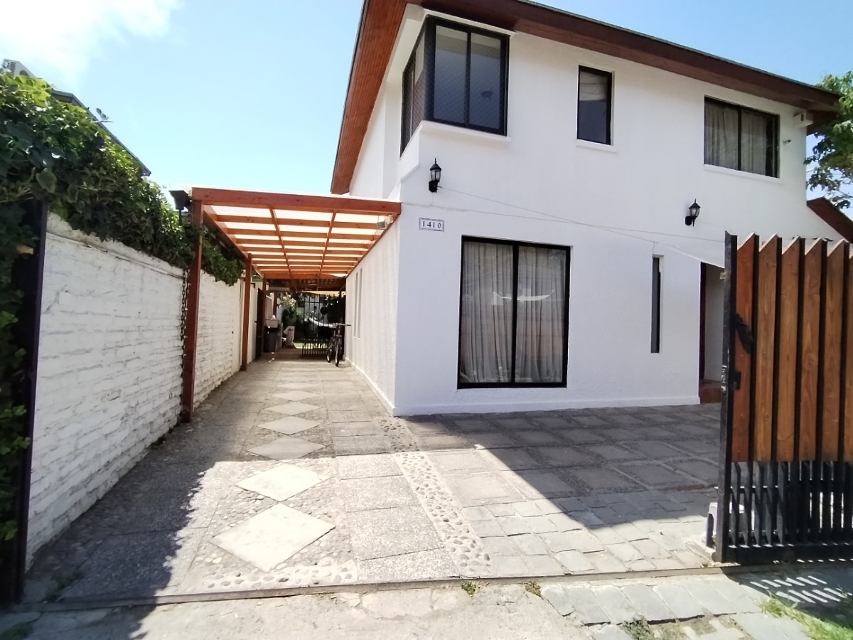 Venta Casa 6D en suite 3B 1E 1B Rotonda Atenas - Las Condes