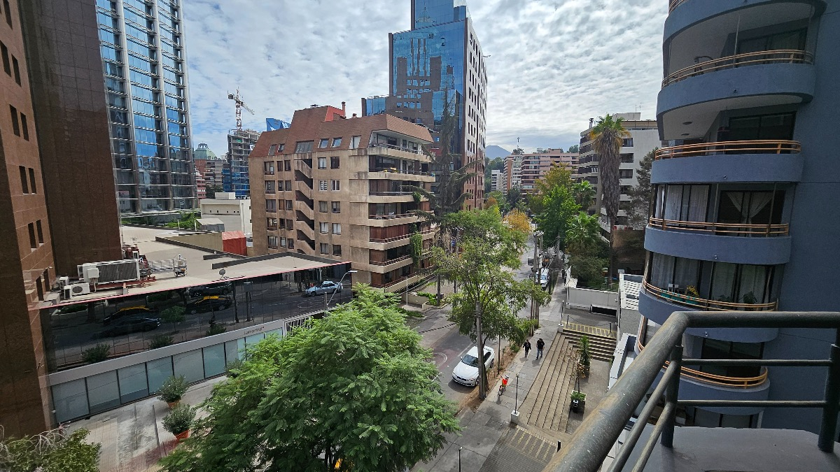 Venta Departamento NP 2D en suite 2B 1E 1B Centro Financiero - Las Condes