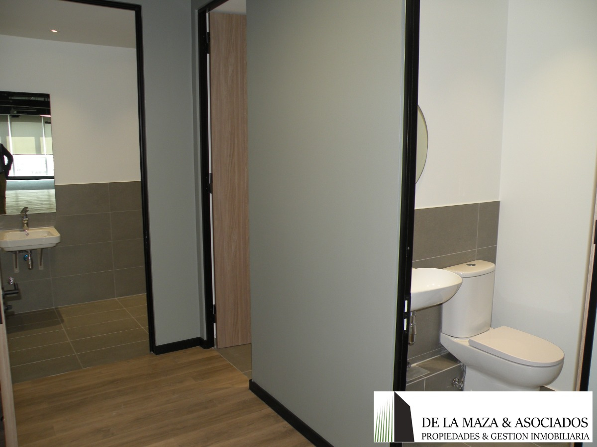 Arriendo Oficina NO 4B 10E 2B Barrio El Golf - Las Condes