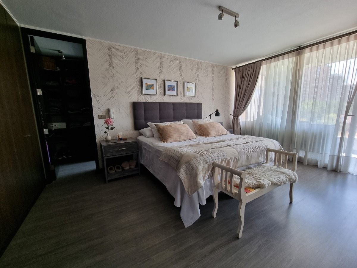 Arriendo Departamento 2D Alto Las Condes - Las Condes