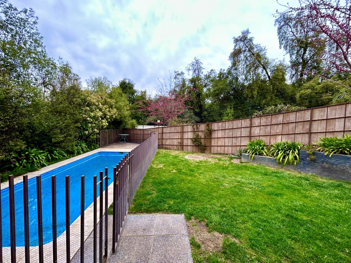 Venta Casa S 3D en suite Walk-in cl&oacute;set 3B 3E 1B Los Trapenses - Lo Barnechea