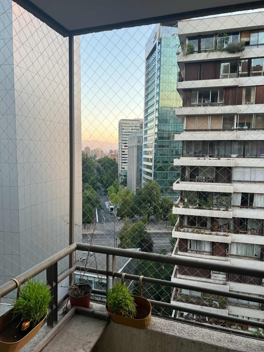 Arriendo Departamento 2D 2B 1E 1B Barrio El Golf - Las Condes