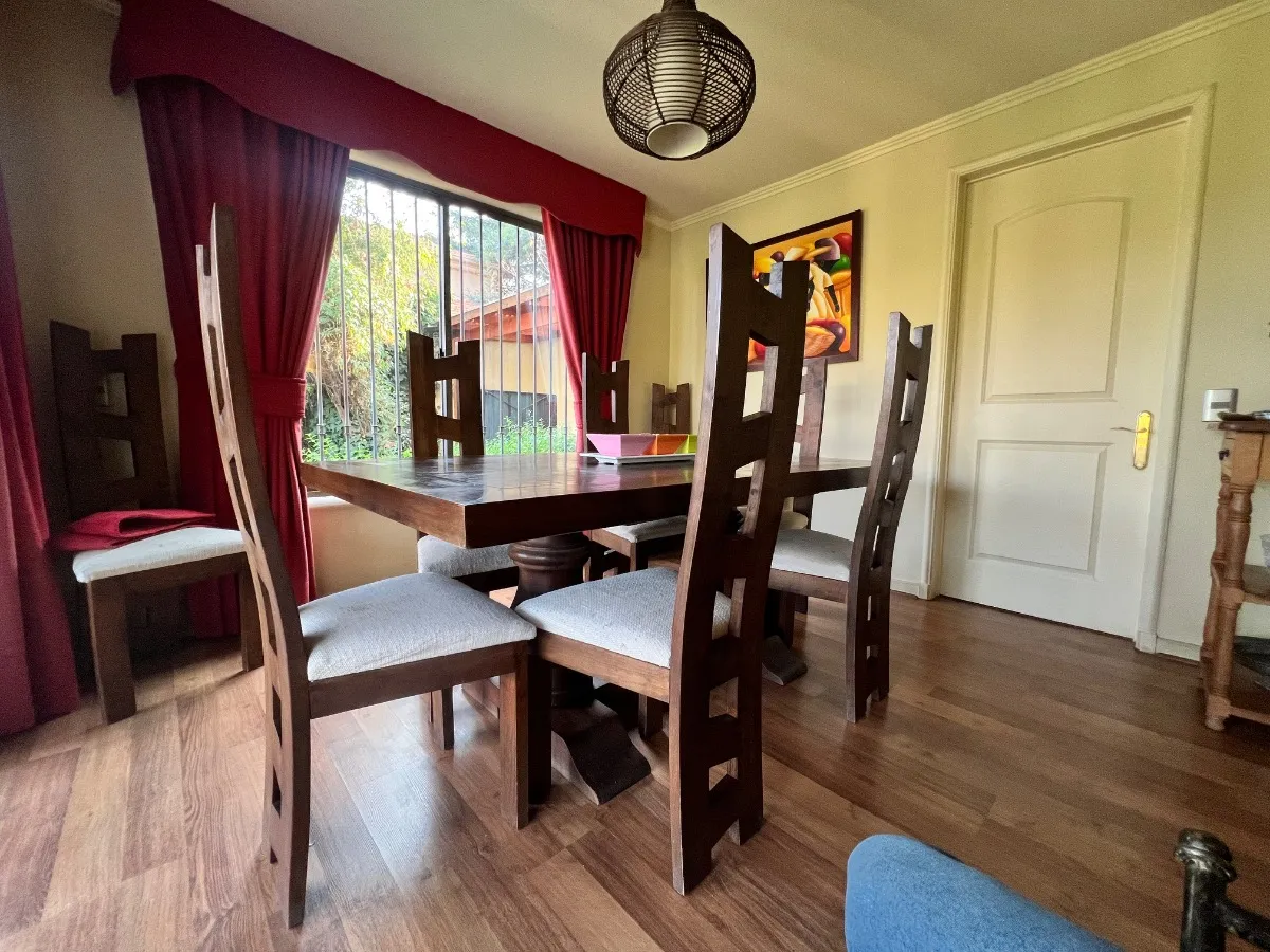 Venta Casa NO 5D WI cl&oacute;set Suite 4B 2E 1Bd La Dehesa - Lo Barnechea