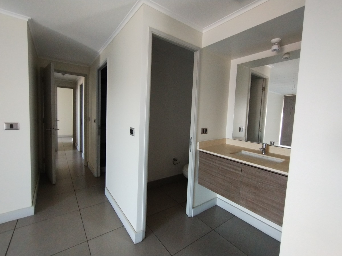 Arriendo Departamento SP 3D en suite Walk-in cl&oacute;set 3B 1E 1B Metro Sim&oacute;n Bolivar - &Ntilde;u&ntilde;oa