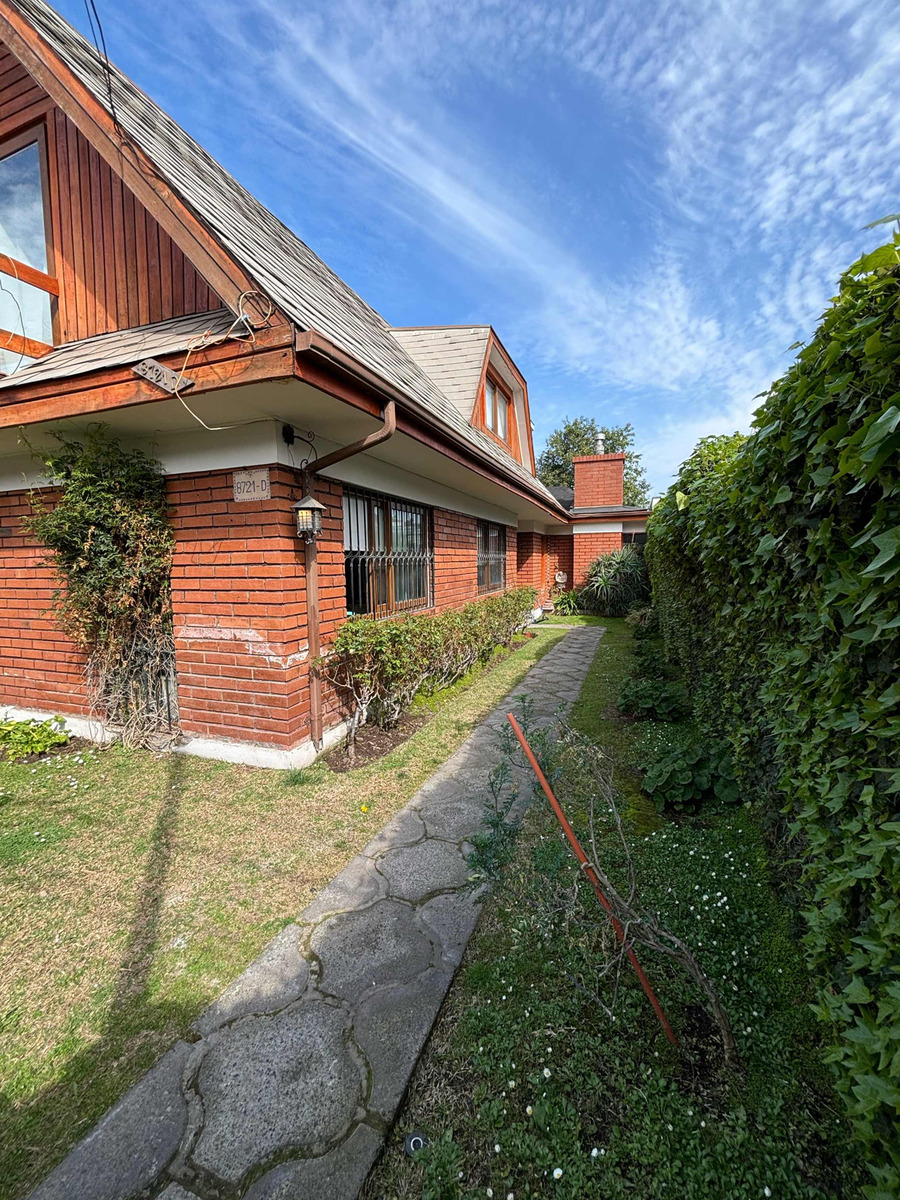 Arriendo Casa 5D 4B 3E Carlos Ossand&oacute;n - La Reina